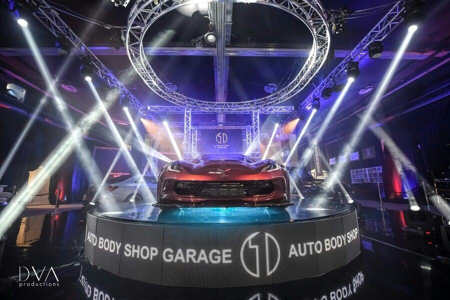 מתקן לתצוגת רכב